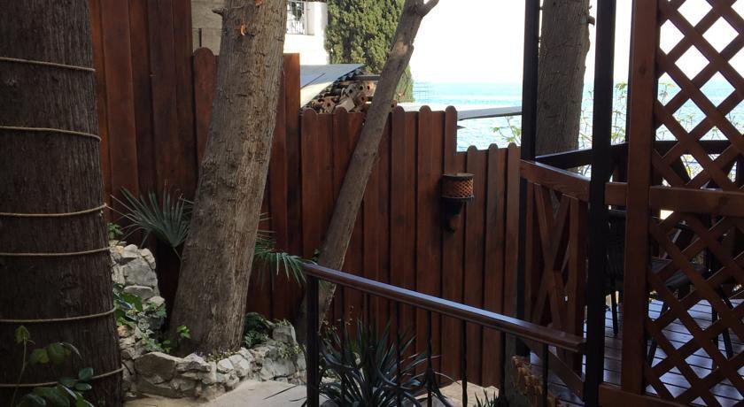 Гостевой дом Дом для отдыха Массандровская, 13  Ялта-35