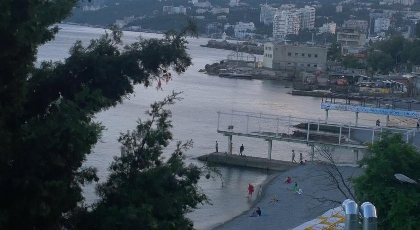 Гостевой дом Дом для отдыха Массандровская, 13  Ялта-6