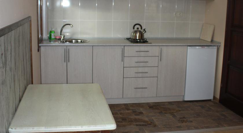 Гостевой дом Дом для отдыха Массандровская, 13  Ялта