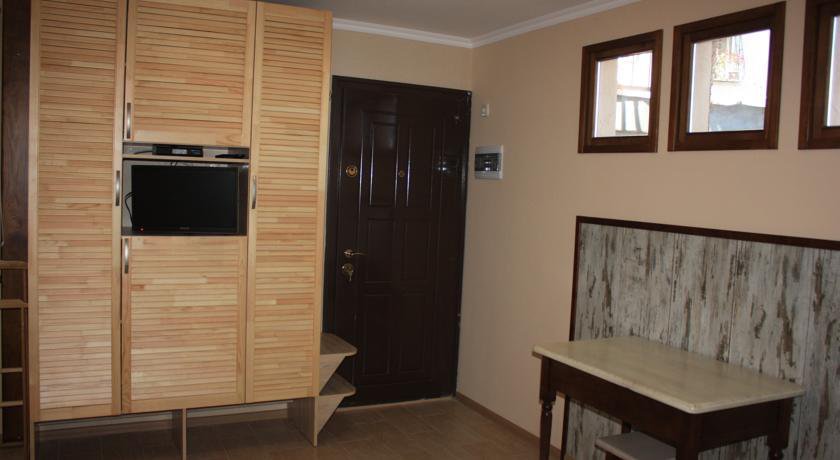 Гостевой дом Дом для отдыха Массандровская, 13  Ялта-17